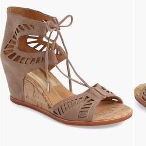 Dolce Vita Linsey suede and cork taupe wedges sandals size 7.5